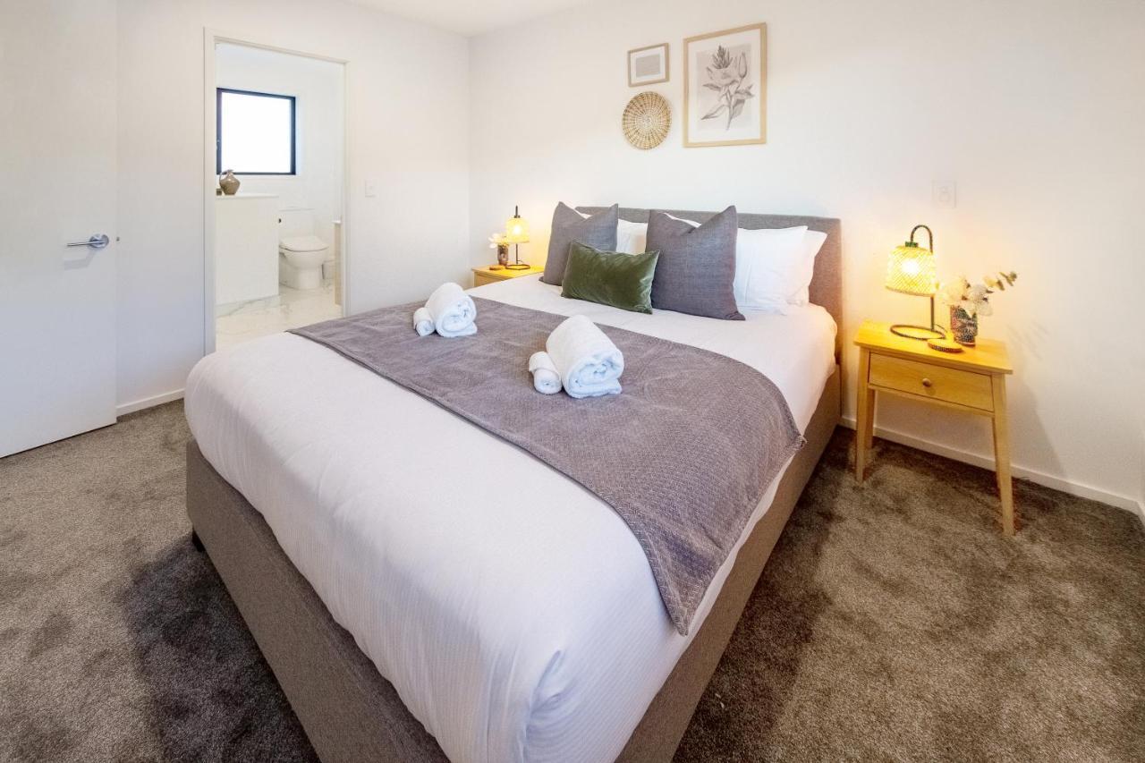 Urban Elegance - 2 Bed, 2 Bath In The Cbd Apartment Крайстчърч Екстериор снимка