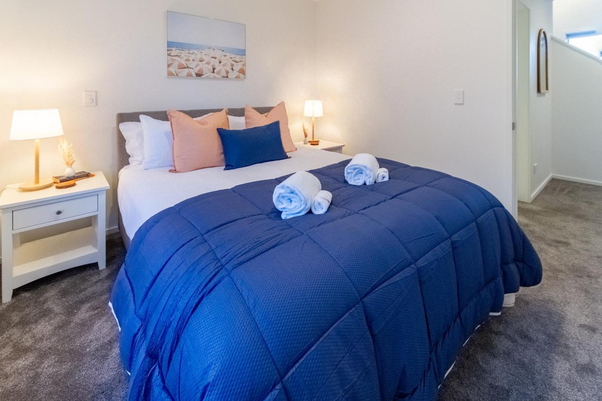 Urban Elegance - 2 Bed, 2 Bath In The Cbd Apartment Крайстчърч Екстериор снимка