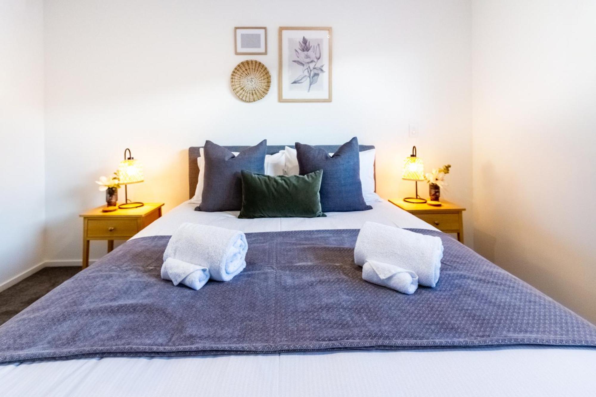 Urban Elegance - 2 Bed, 2 Bath In The Cbd Apartment Крайстчърч Екстериор снимка