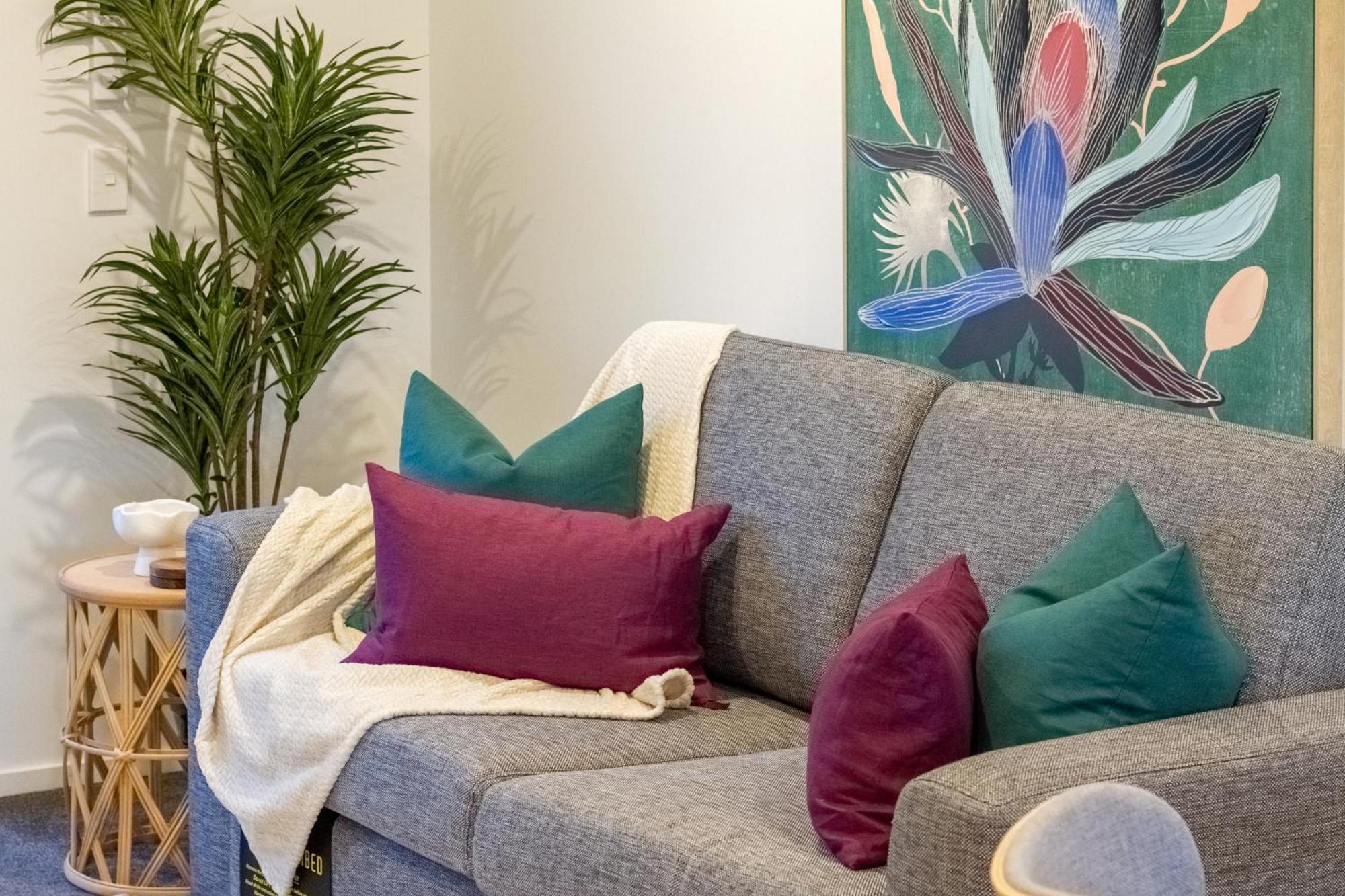 Urban Elegance - 2 Bed, 2 Bath In The Cbd Apartment Крайстчърч Екстериор снимка